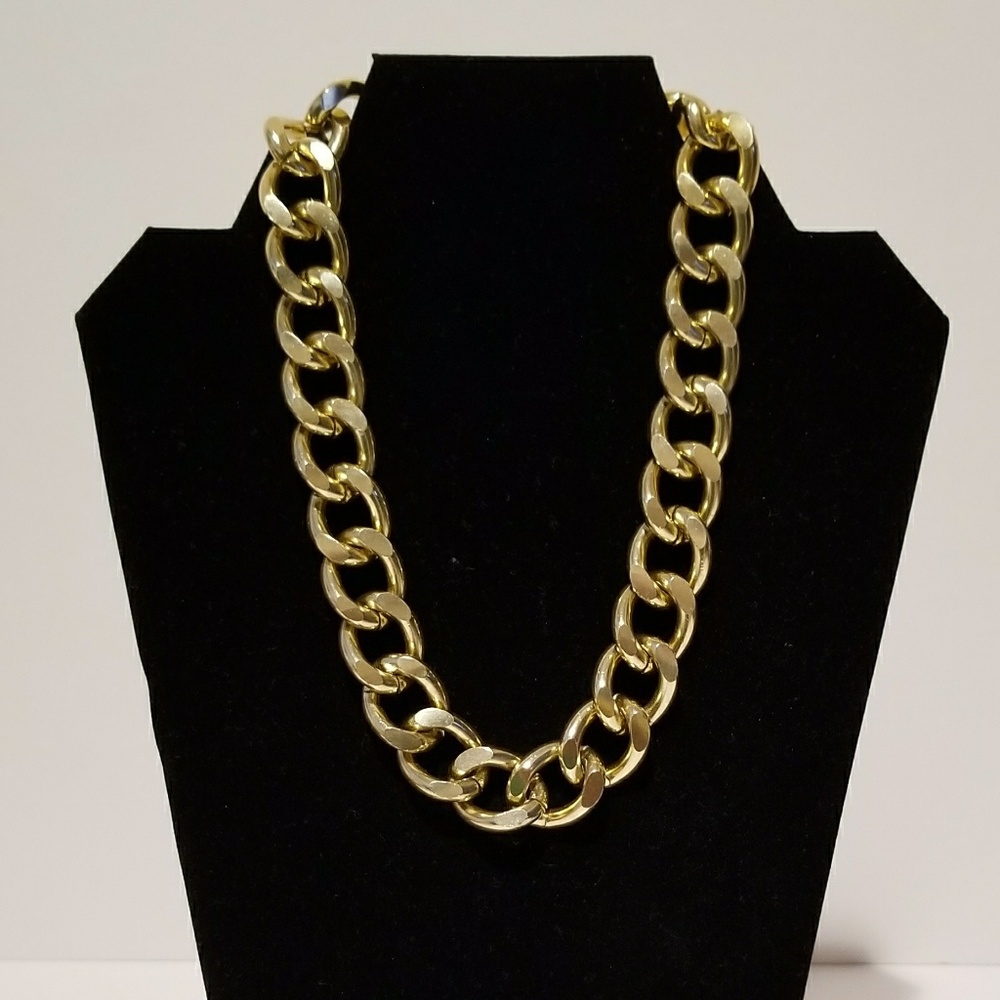 Gold Chain Link Necklace